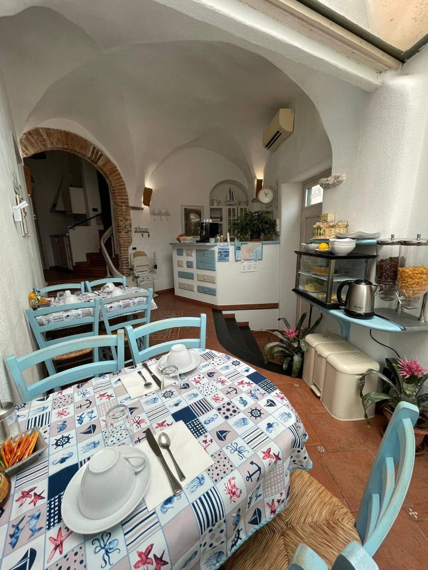 Ca' Du Batan Bed and Breakfast Spotorno Εξωτερικό φωτογραφία