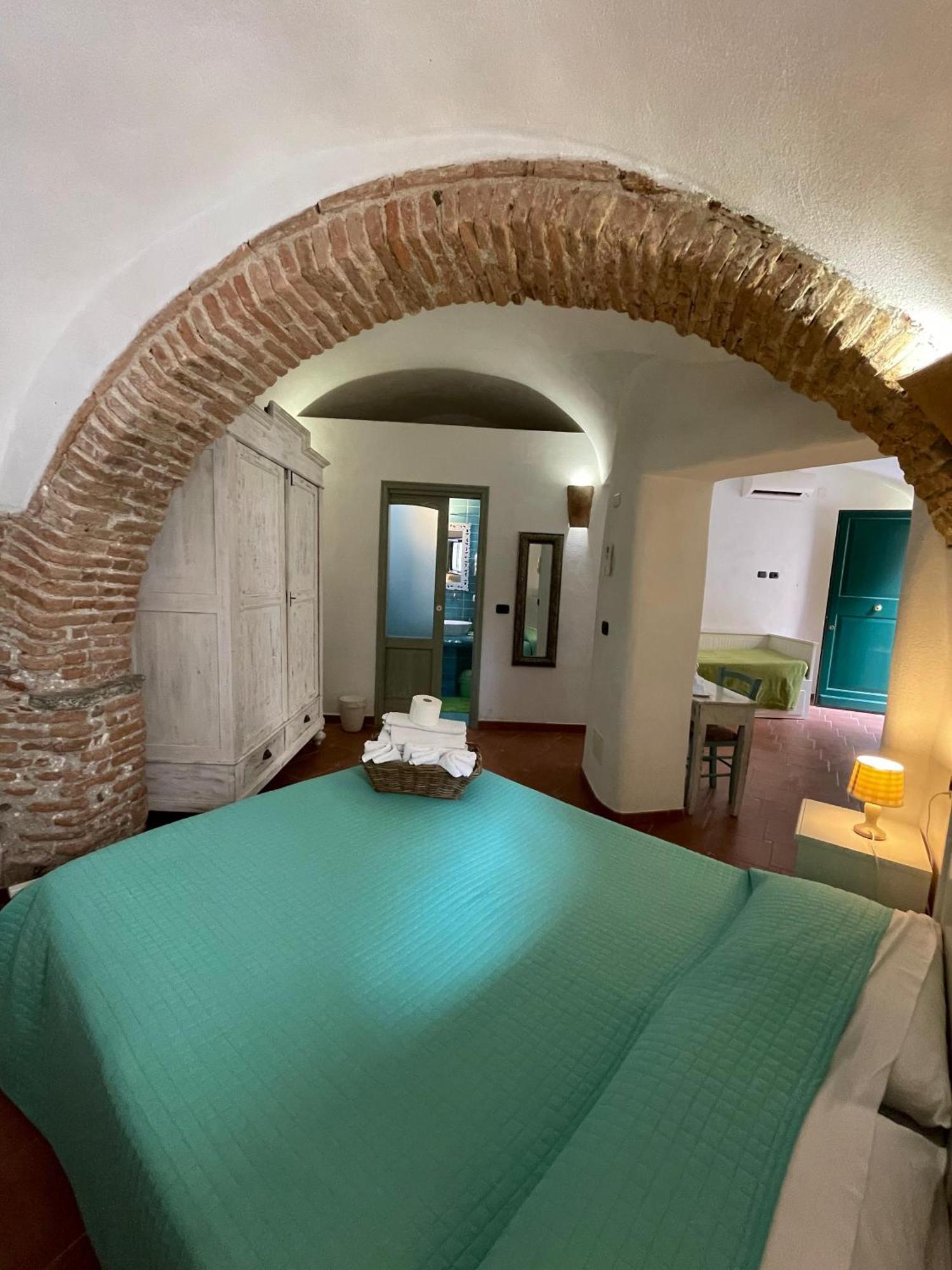 Ca' Du Batan Bed and Breakfast Spotorno Εξωτερικό φωτογραφία