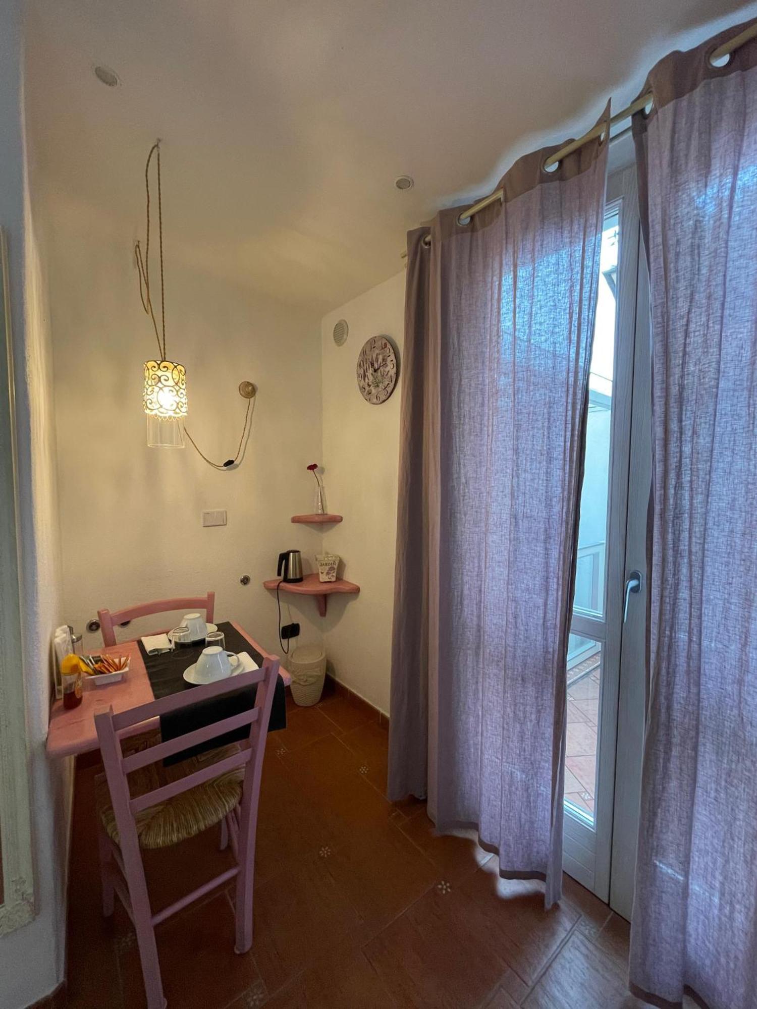 Ca' Du Batan Bed and Breakfast Spotorno Εξωτερικό φωτογραφία