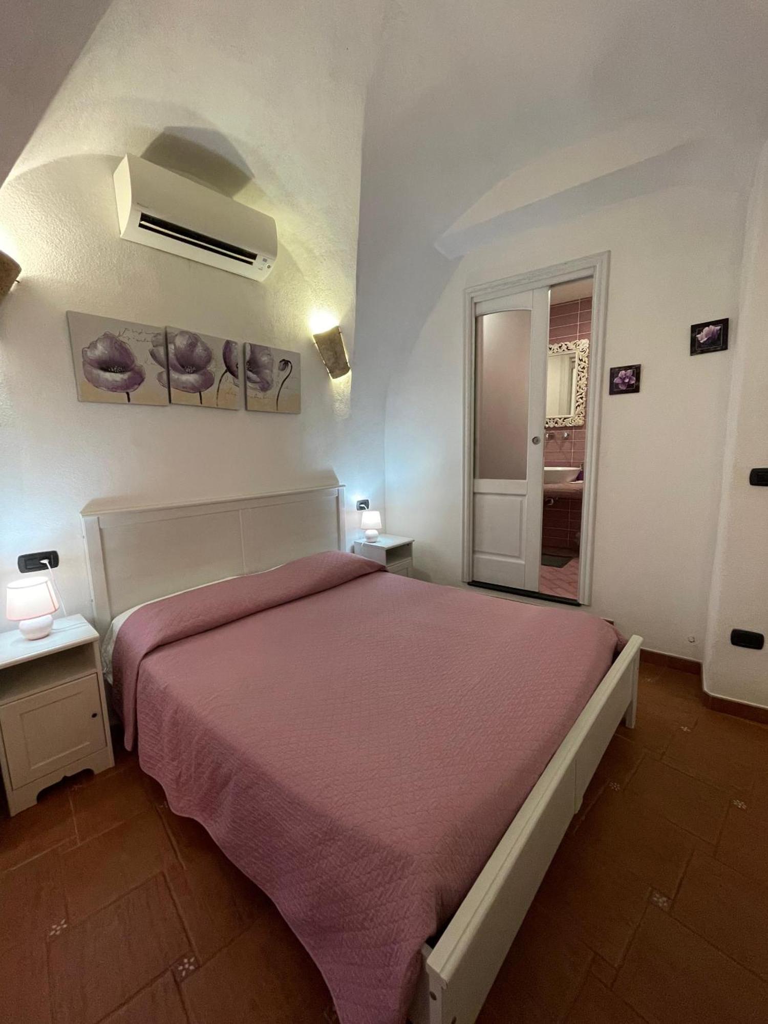 Ca' Du Batan Bed and Breakfast Spotorno Δωμάτιο φωτογραφία
